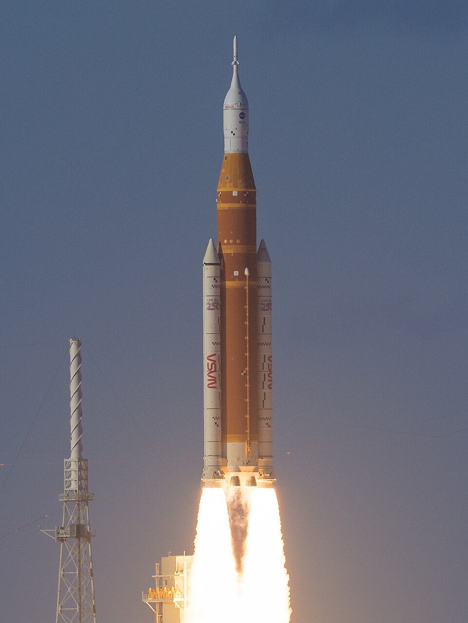 Lancio Artemis II primo piano